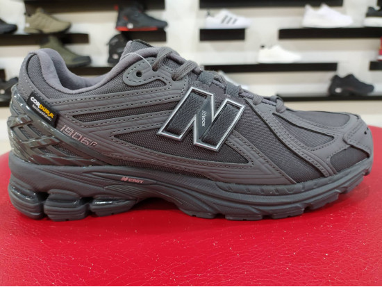 New Balance 1906