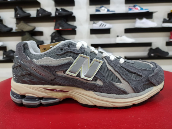 New Balance 1906