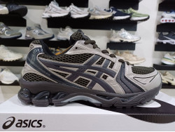 Asics Gel-Kayano 14