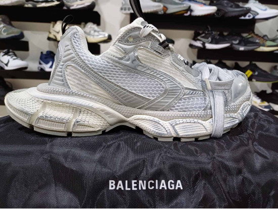 Balenciaga 3XL