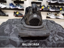 Balenciaga 3XL