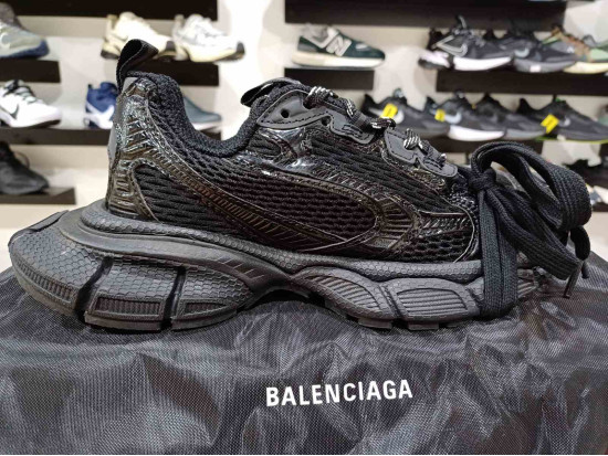 Balenciaga 3XL