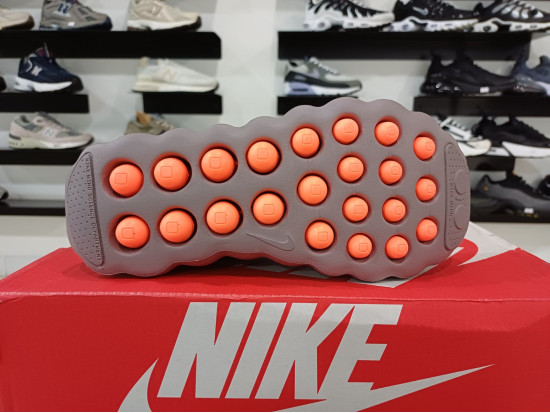 Nike Mind 002