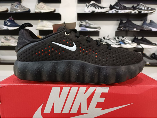Nike Mind 002