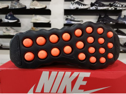 Nike Mind 002