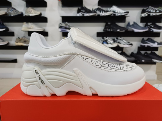 RAF SIMONS