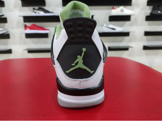 Jordan 4 Retro