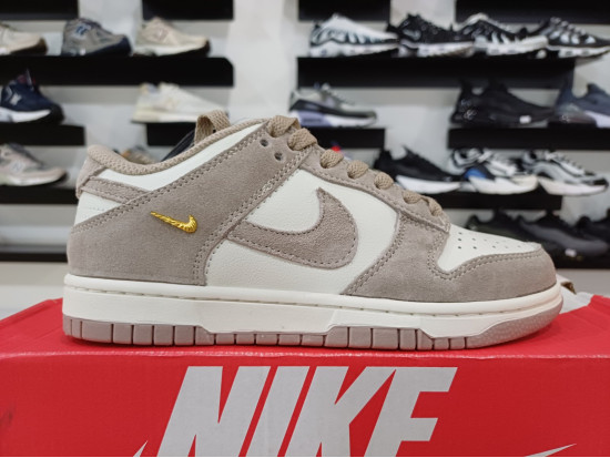 Nike SB Dunk Low