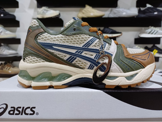 Asics Gel-Kayano 14