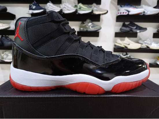 Nike Air Jordan 11 Retro