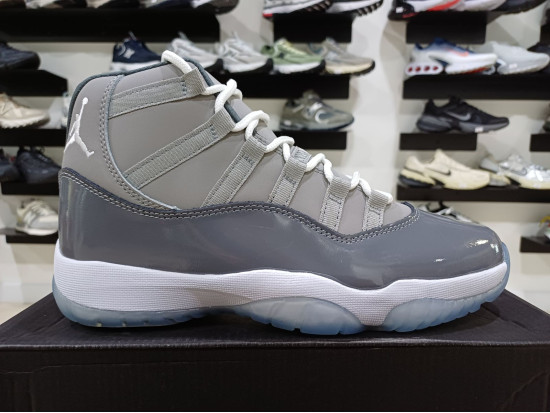 Nike Air Jordan 11 Retro