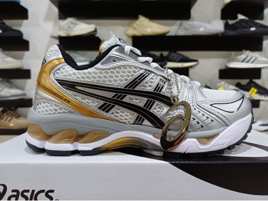 Asics Gel-Kayano 14