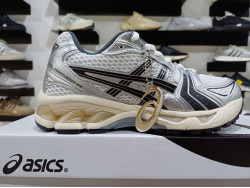Asics Gel-Kayano 14