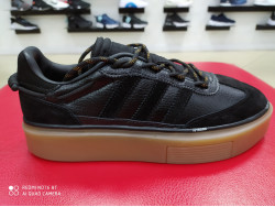 Кросівки чоловічі Adidas Ivy Park