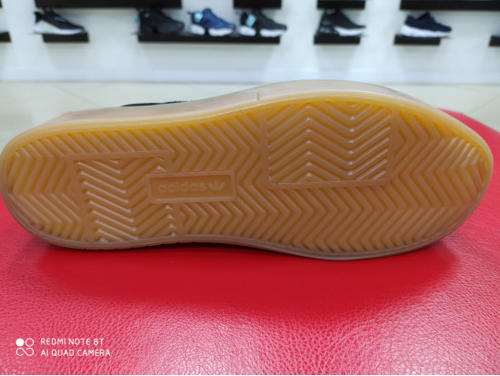 Кроссовки мужские Adidas Ivy Park