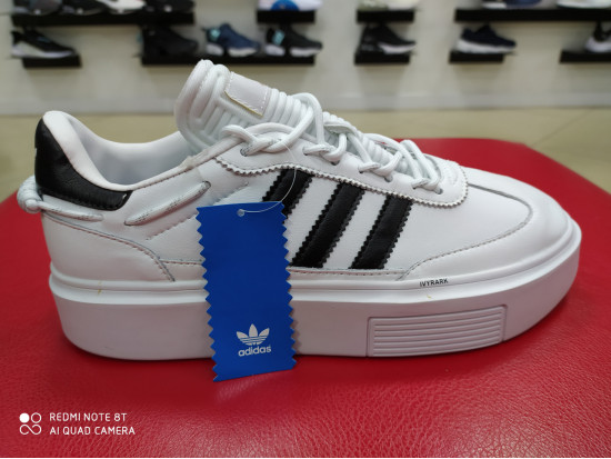 Кроссовки мужские Adidas Ivy Park