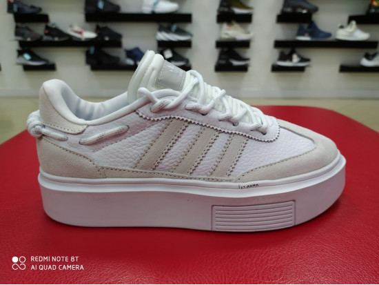 Кроссовки женские Adidas Ivy Park