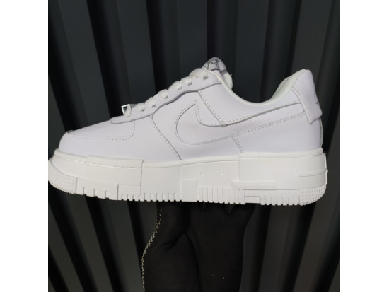Женские кроссовки Nike Air Force 1 Pixel