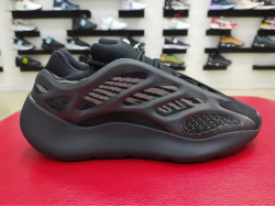 Adidas Yeezy Boost 700 V3, кросівки жіночі